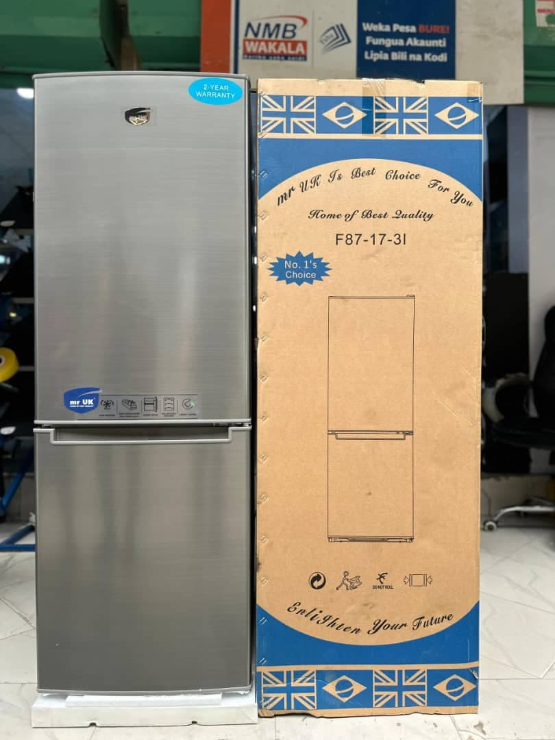 Mr UK Top Mount Fridge Ltr 210