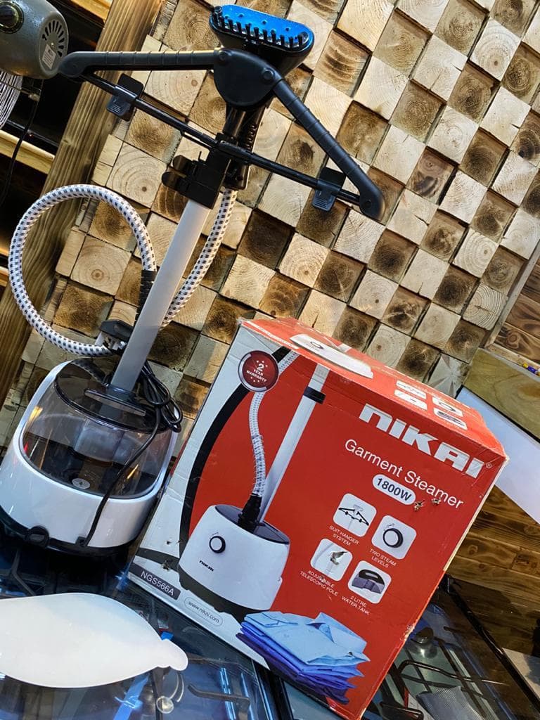 Nikai Garment Steamer 1600W 1.8L Duration of Steam 50min 45s Preheat 2L Water Tank Floor Standing Plastic NGS566A