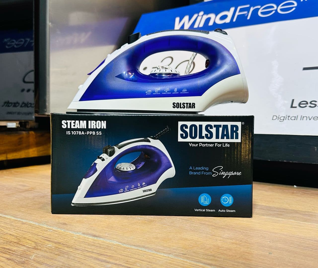 Solstar steam iron IS 1078A