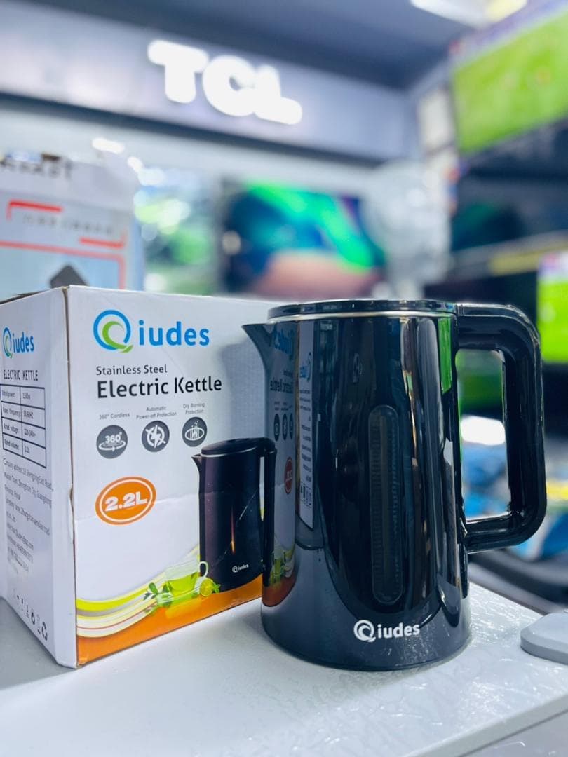 Qiudes Electric Kettle – 2.2 Liters