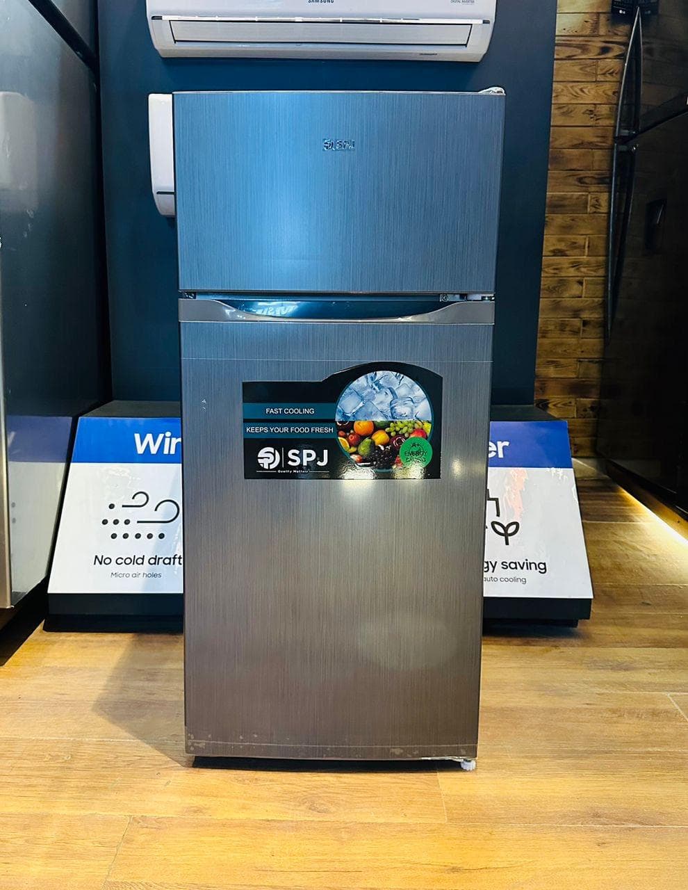 SPJ FRIDGE 140C 112L