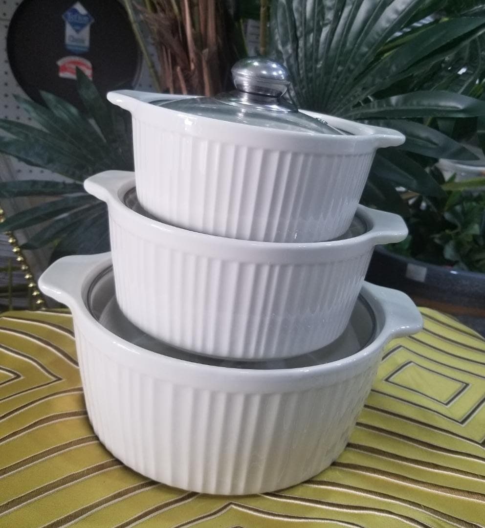 SET OF HOT POT