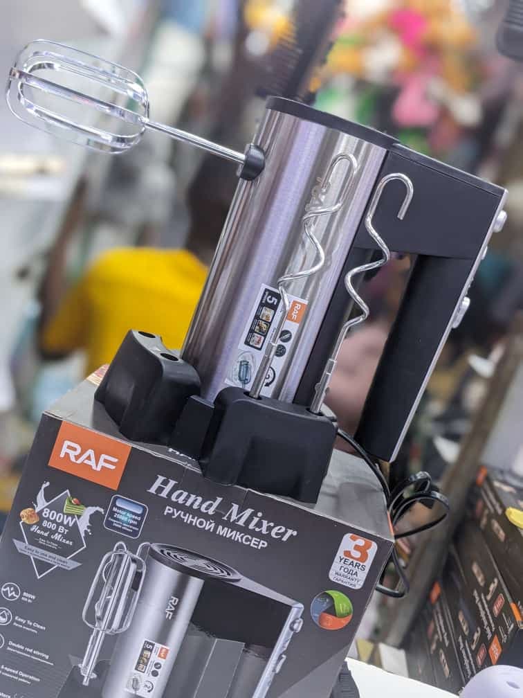 HAND MIXER