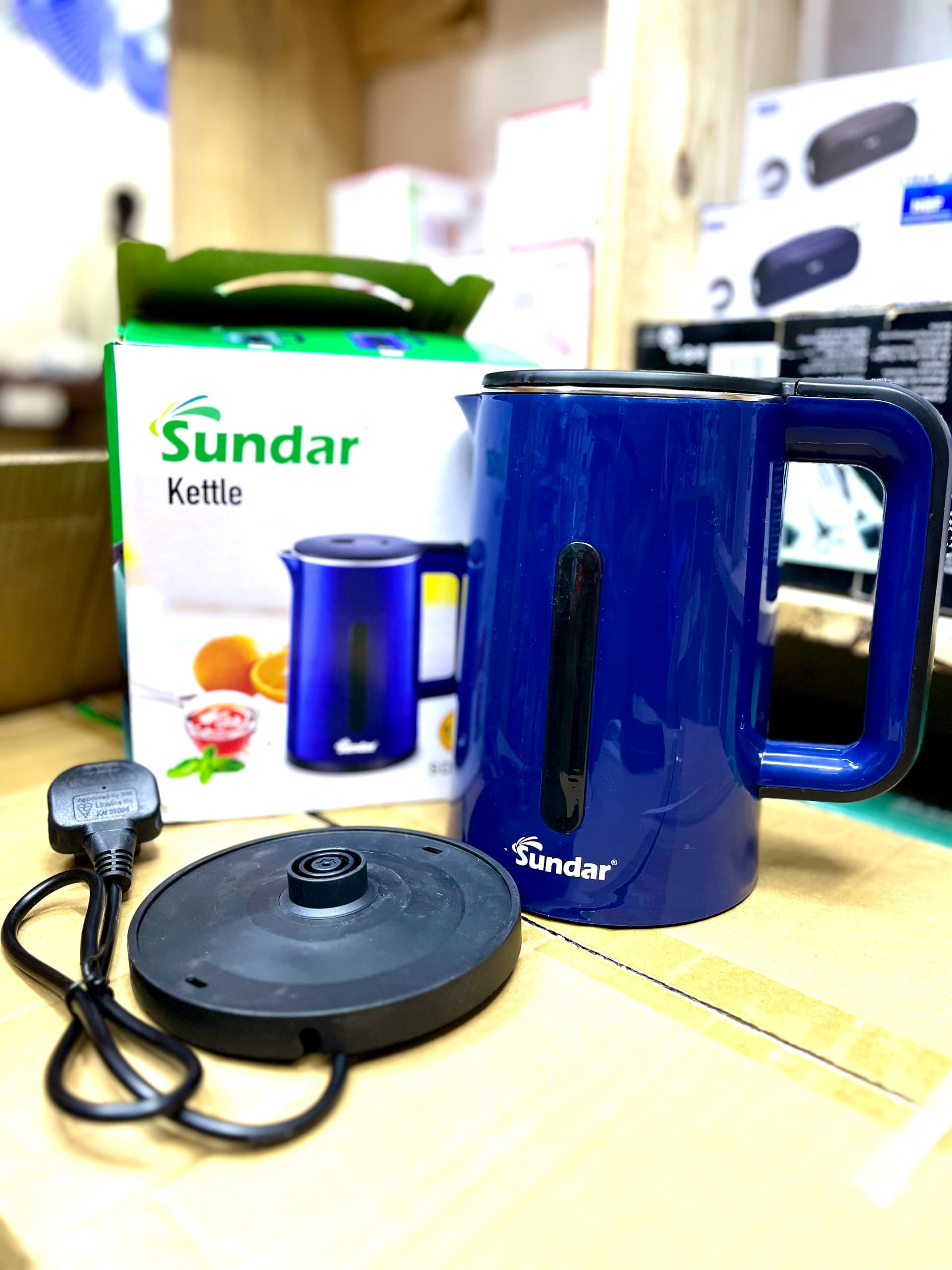 ELECTRIC KETTLE