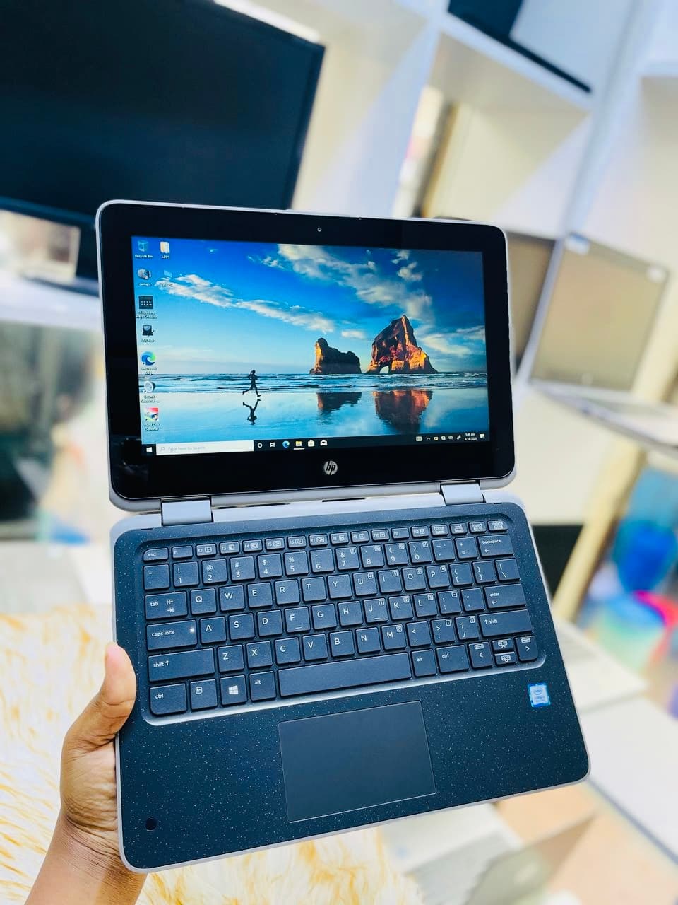 LAPTOP HP X360 G4 (Refurbished)