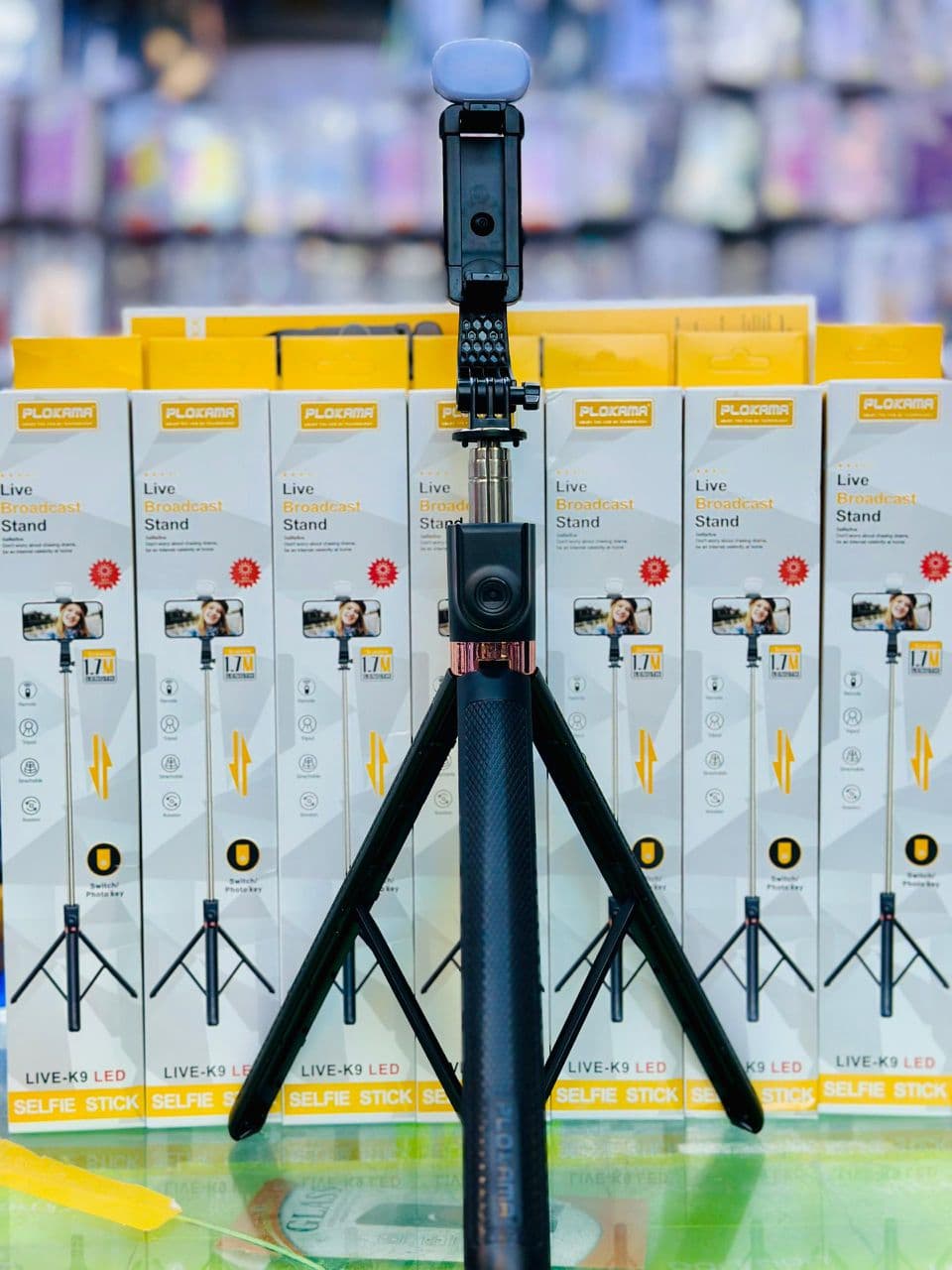 BROADCAST STAND