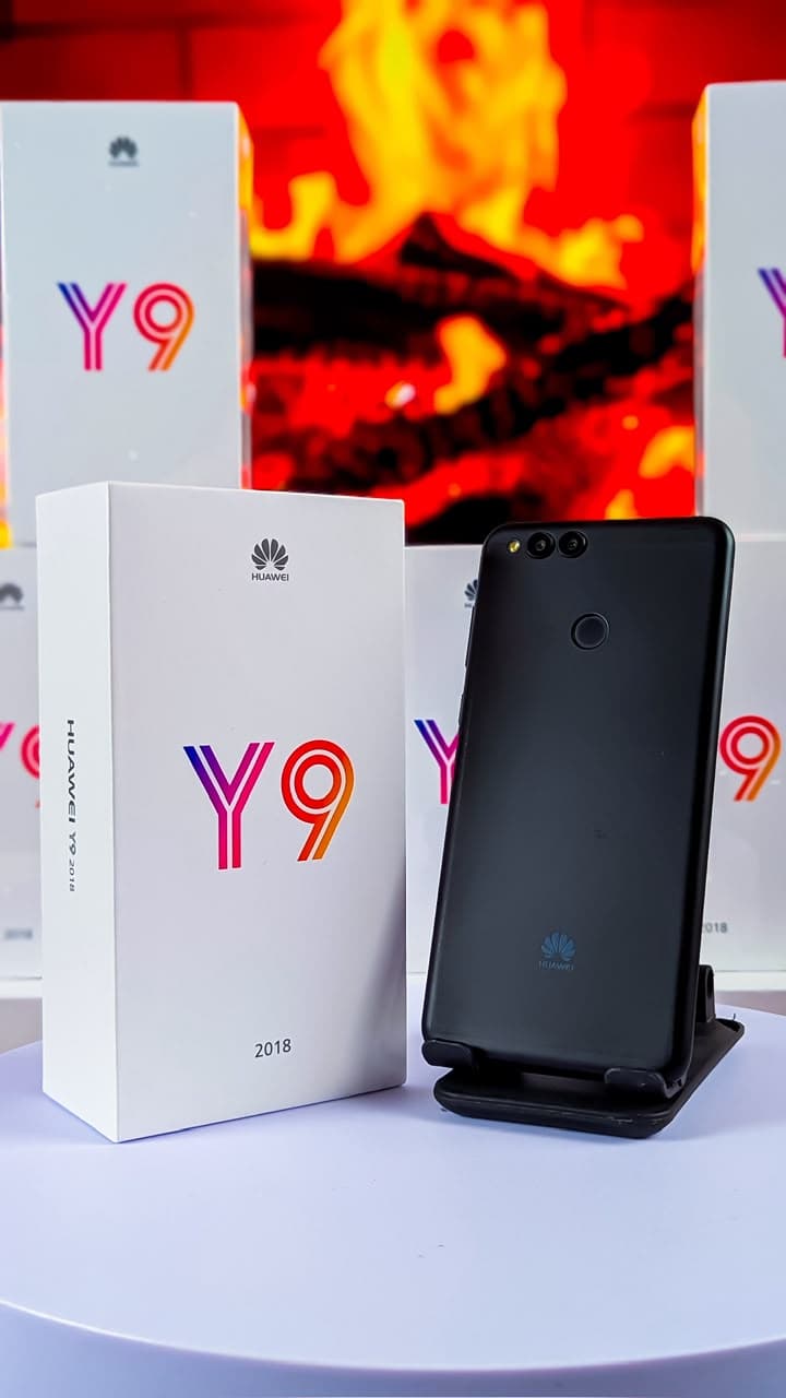 HUWAWEI Y9 PHONE