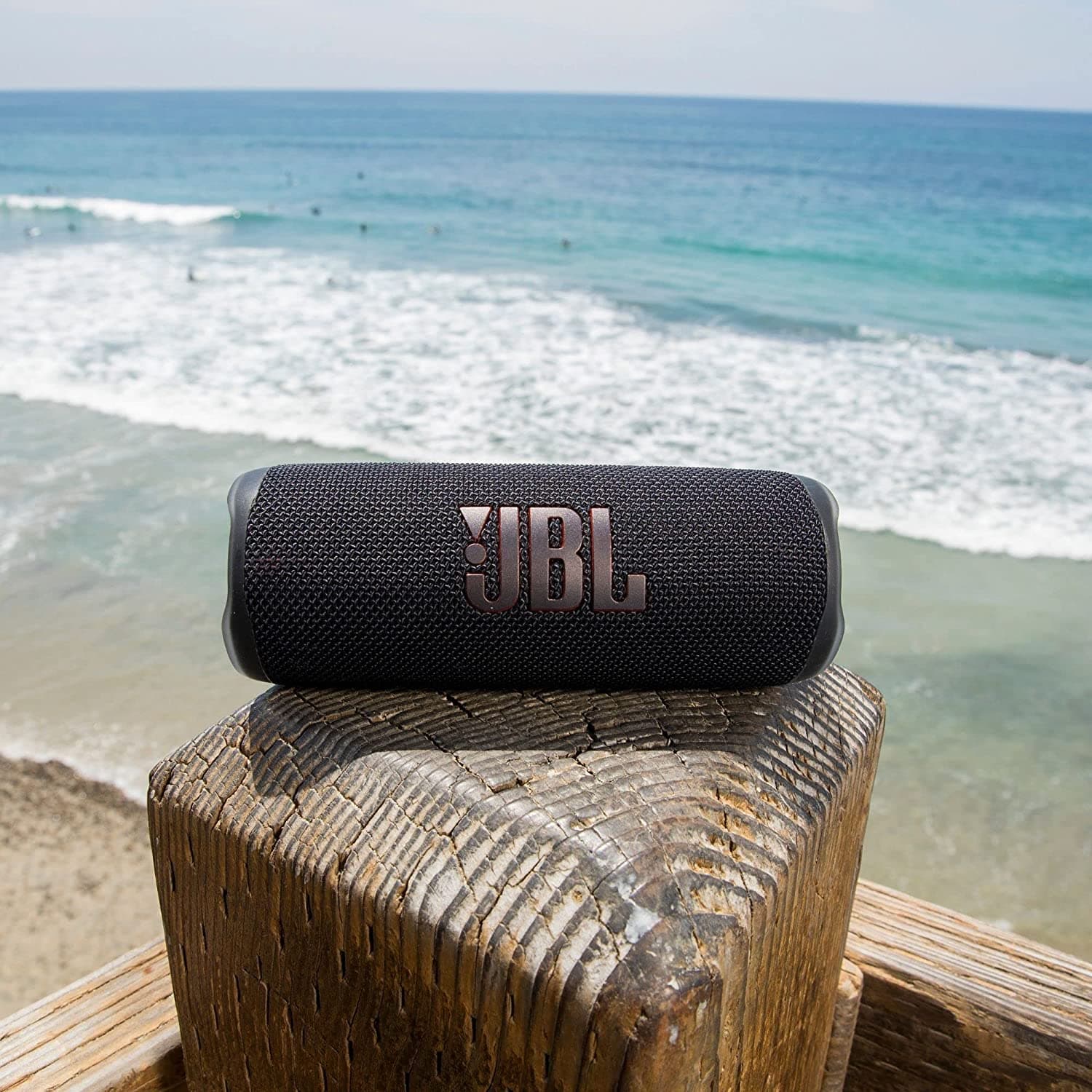 JBL Flip 6 Portable Bluetooth Speaker, IPX7 waterproof, 12 hours of playtime, JBL PartyBoost for multiple speaker pairing for home, outdoor and travel (Black)