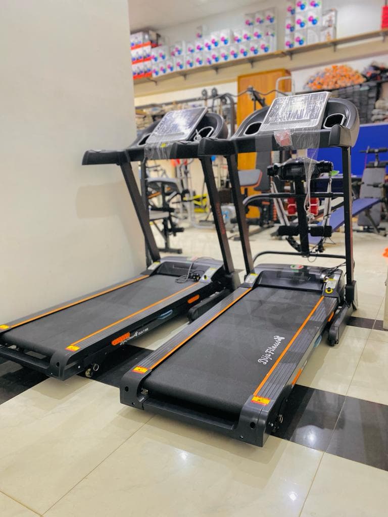 Motorized Treadmill LT-110kg with massage