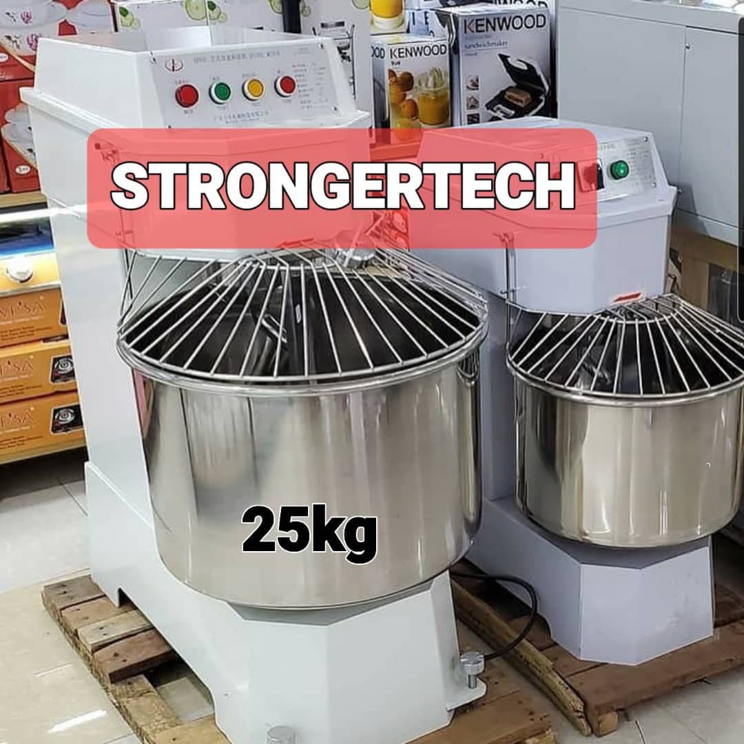 Dough mixer