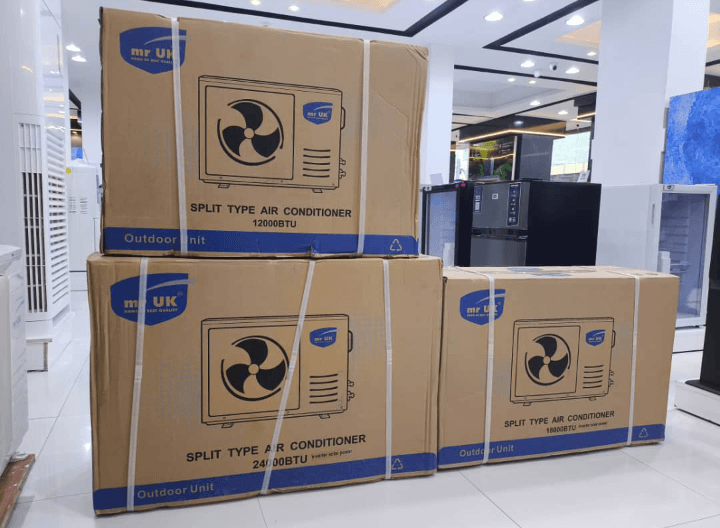 Mr UK AIR CONDITIONER WITH INVENTOR -12000BTU