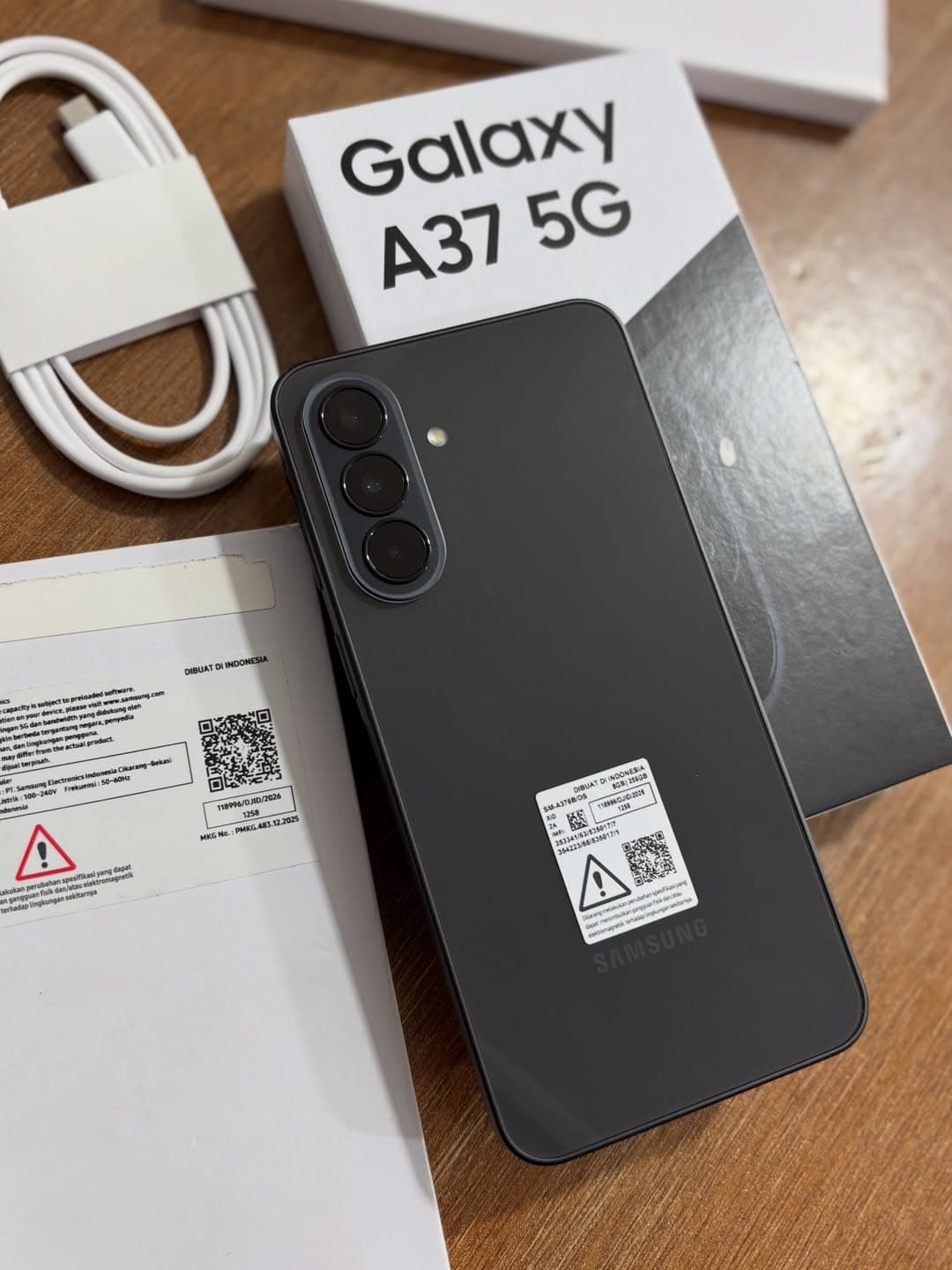 Samsung Galaxy A37 5G (256GB/12GB RAM) – Stunning Super AMOLED