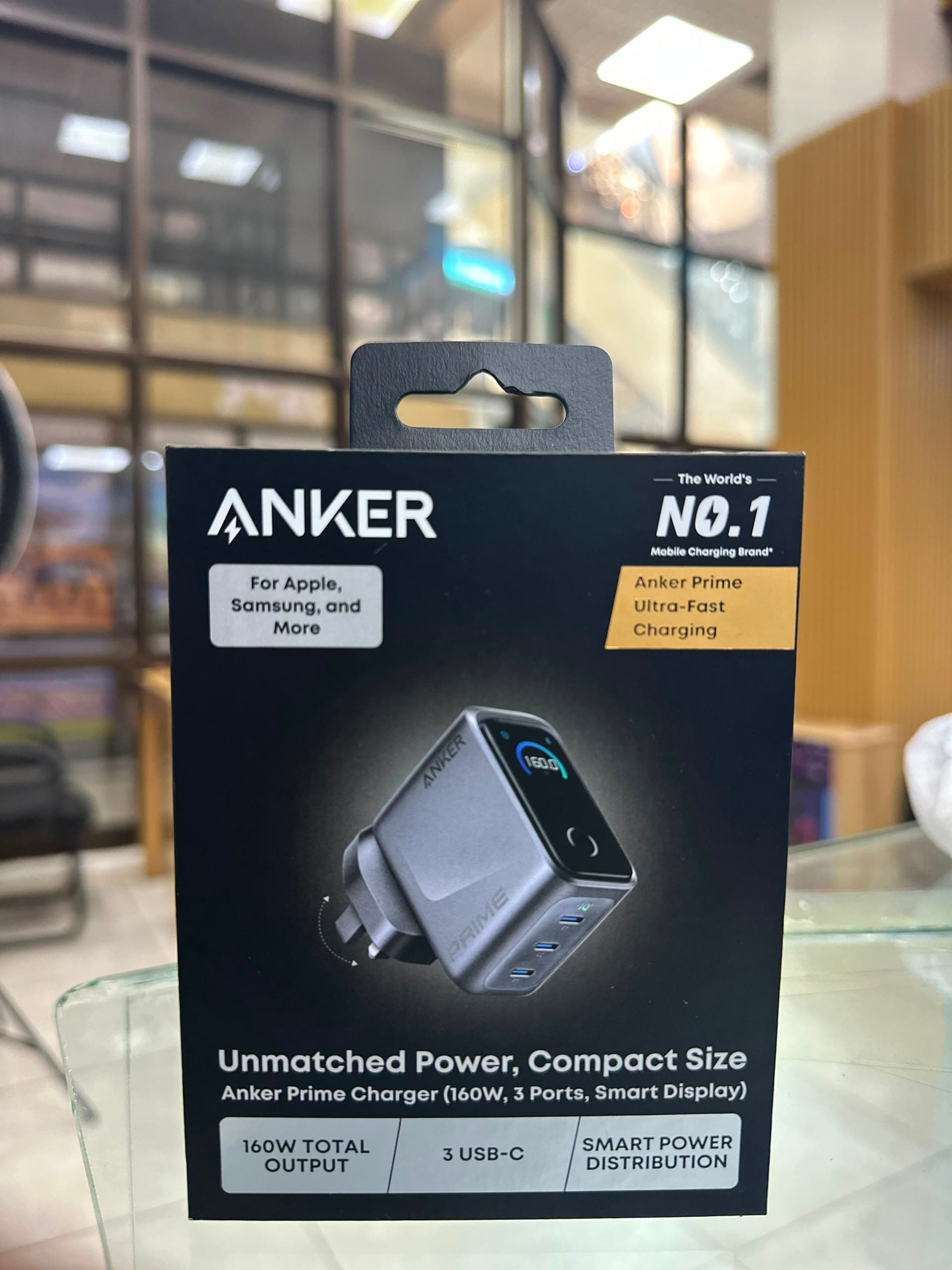 Anker Prime 160W GaN Wall Charger (3-Port USB-C with Smart Display)