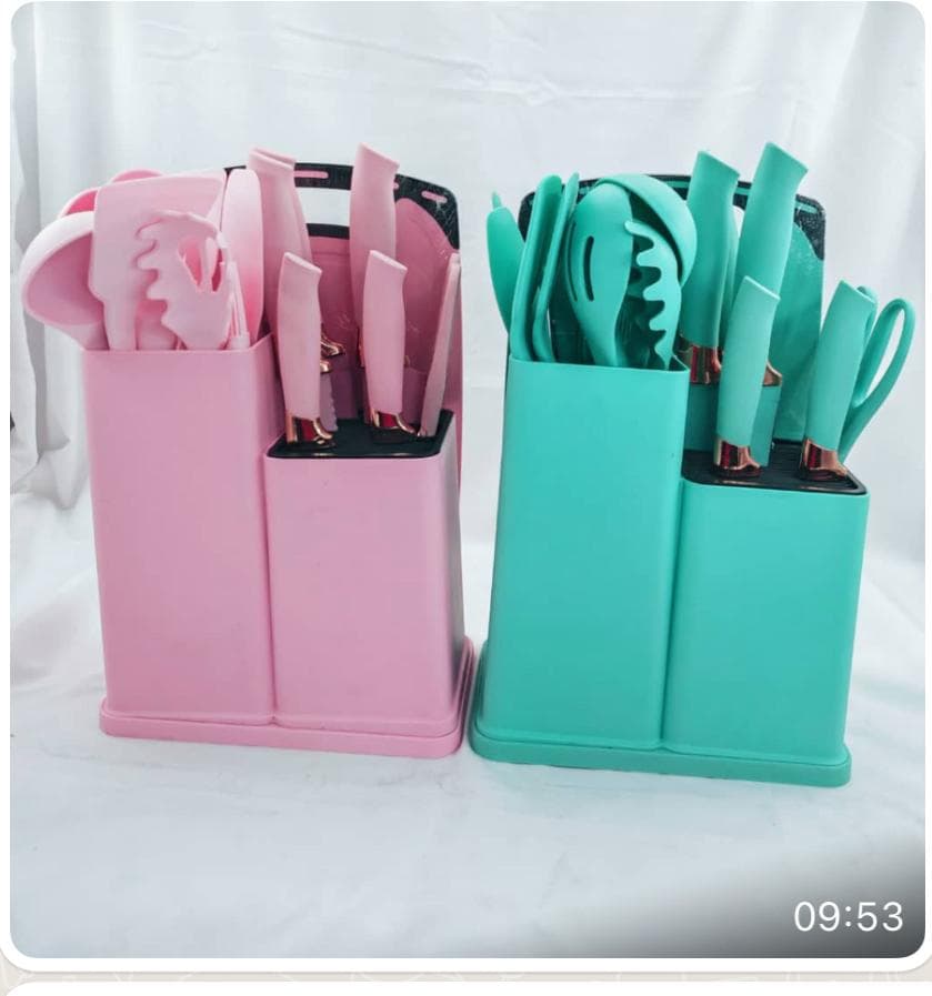 SILICONE KITCHEN UTENSILS