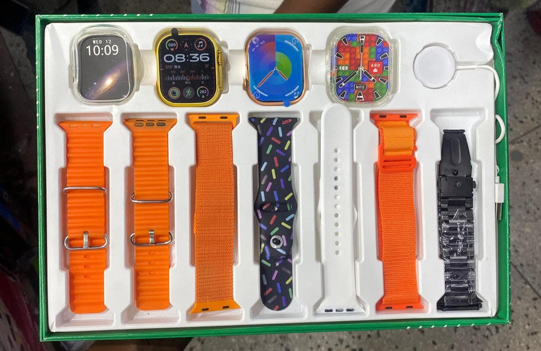 TWO IN ONE SMARTWATCH WITH 7 BELT