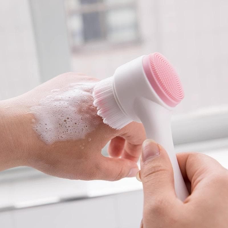 FACE CLEANING BRUSH