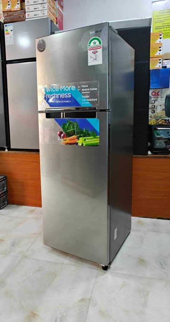 SAMSUNG REFRIGERATOR 253L RT31K