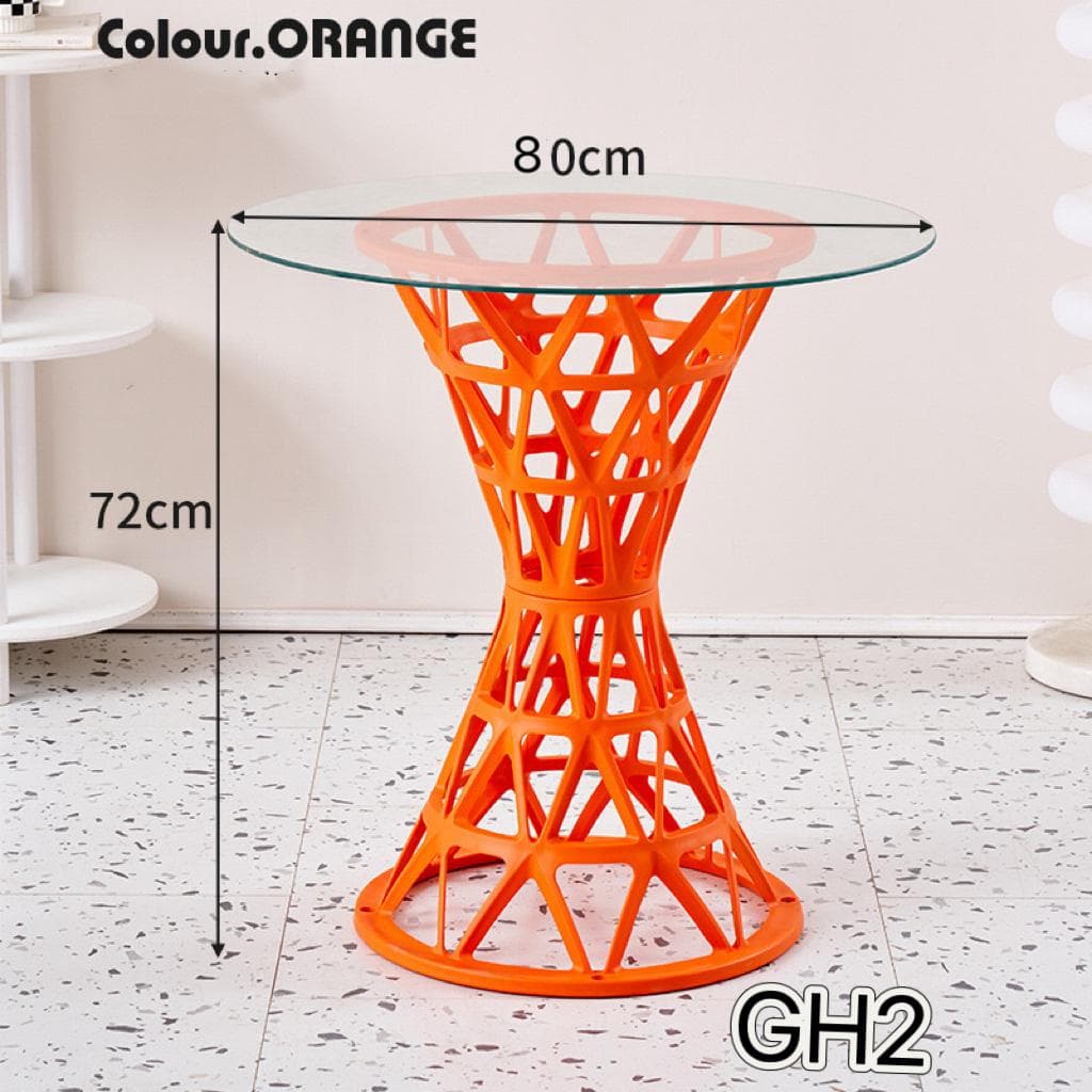 ROUND TABLE
