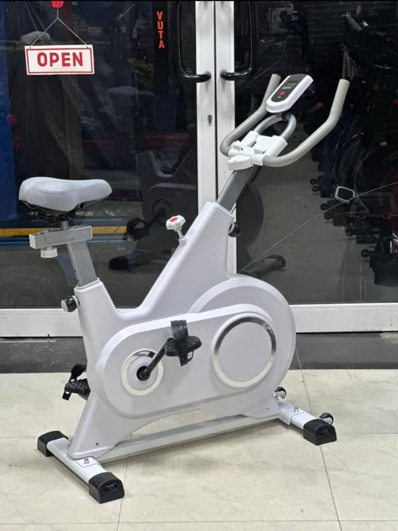 HEAVY SPINNING BIKE
