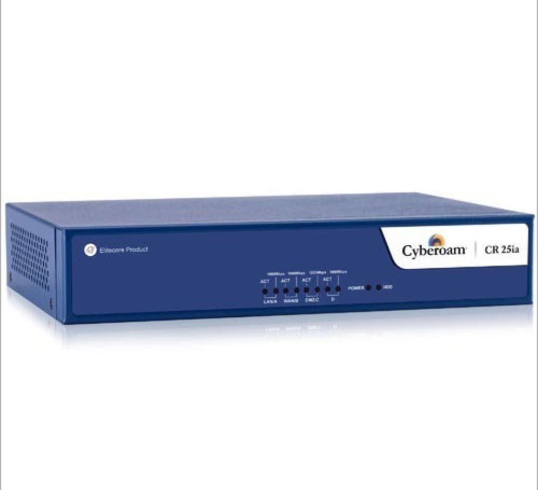 CYBEROAM CR25ia firewall